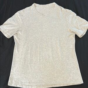 Lululemon Men’s V-Neck Tee – Heather Gray (Fits Like Small)